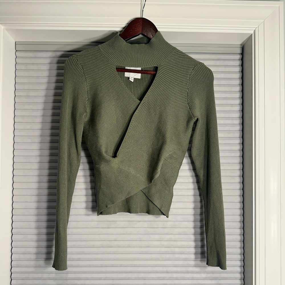 NWT olive green ribbed wrap front shirt H-29
